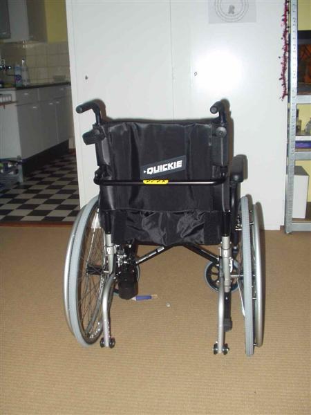 Rolstoel quickie 2 millennium achterkant